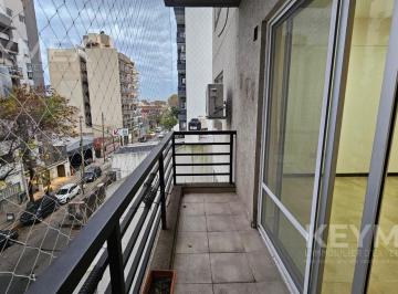 BALCON AL FRENTE · Departamento en Venta 2 Amb. Florida Apto Credito