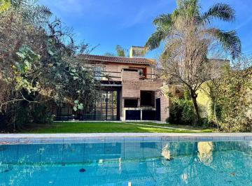 PH · 160m² · 5 Ambientes · 2 Cocheras · Duplex a La Venta en Housing con Gran Patio en Zona Norte