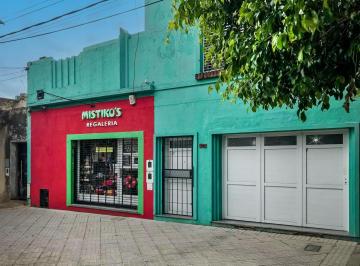 Casa de 9 ambientes, Rosario · Casa 3 Dorm. con Local