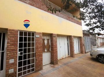 PH · 115m² · 3 Ambientes · 1 Cochera · Casa PH Venta General Bustos 2 Dorm. Cochera