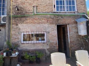 Casa · 90m² · 4 Ambientes · Casa en Venta - 3 Dorm. 3 Baños - 220 m² - San Miguel
