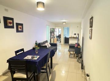 Departamento de 3 ambientes, Córdoba · B° General Paz - Esquiu 400 - Dos Dorm. con Balcon Frente!