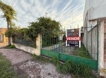 Casa · 125m² · 6 Ambientes · 1 Cochera · Casa en Lobos