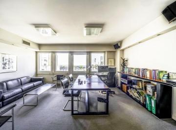 Oficina comercial · 336m² · 1 Ambiente · 1 Cochera · Excelente Oficina de Gran Dimensión y Buena Luz en Monserrat