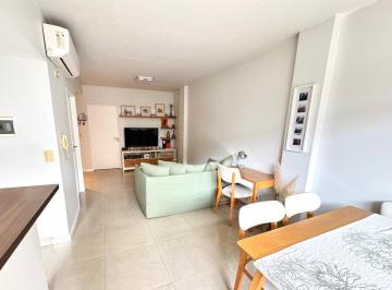 Departamento de 2 ambientes, Colegiales · Hermoso Departamento 2 Ambientes con Dos Patios! Apto Credito
