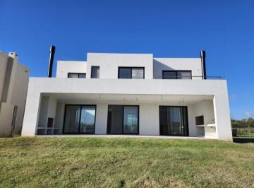 Casa de 6 ambientes, Tigre · Casa en Barrio Santa Ana a La Laguna a Estrenar L195