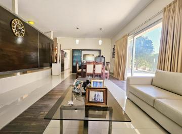 Casa · 387m² · 15 Ambientes · 4 Cocheras · La Arbolada Hollywood Se Recibe Menor