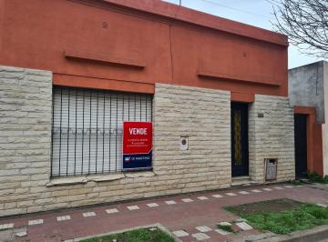 Casa · 117m² · 2 Dormitorios · Casa en Venta | Francia Al 1200 | Centro de Luján