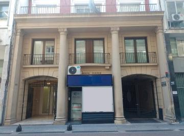 Oficina comercial · 301m² · Oficina Impecable en Edificio Turner Reconquista 575 - en Alquiler
