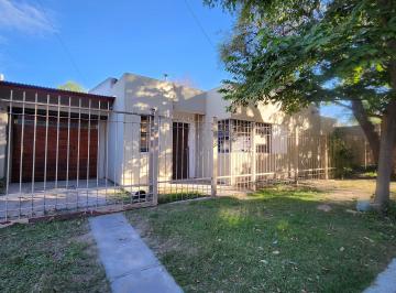 Casa de 6 ambientes, Córdoba · Es Tu Oportunidad! Apto Bancor! Villa Rivera Indarte!