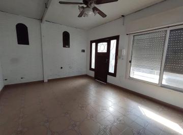 PH · 50m² · 3 Ambientes · 1 Cochera · PH en Venta Temperley Este 3 Ambientes Patio Apto Credito
