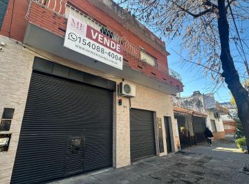 Bodega-Galpón · 321m² · 3 Ambientes · Venta Galpón + 2 Departamentos en Mataderos