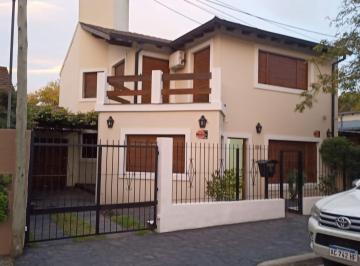 Casa de 4 ambientes, Tandil · Propiedad en Venta! Ubicada en Libertad 560