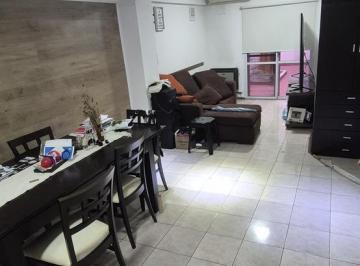 Departamento · 81m² · 6 Ambientes · Departamento en Nicolorich 1015