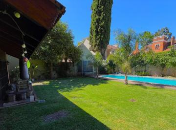 Casa · 569m² · Casa Chalet en Alquiler en Parque Aguirre, Acassuso, San Isidro