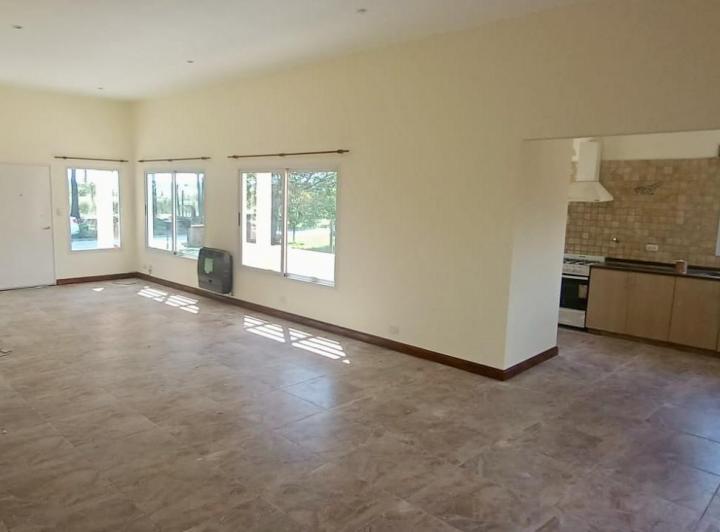 Casa · 156m² · 5 Ambientes · 2 Cocheras