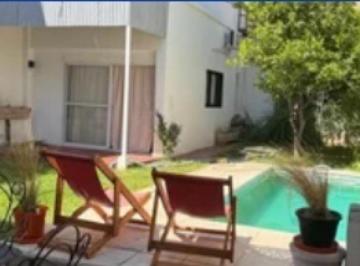 Hotel · 191m² · 10 Ambientes · 1 Cochera · Casa - San Jose de Guaymallen