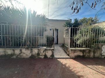 Casa · 87m² · 3 Ambientes · Casa en Venta - 2 Dorm. 1 Baño - Río Cuarto