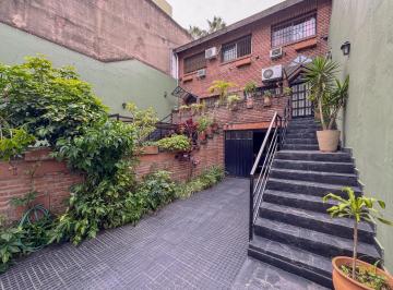PH · 123m² · 5 Ambientes · 1 Cochera · PH en Almagro