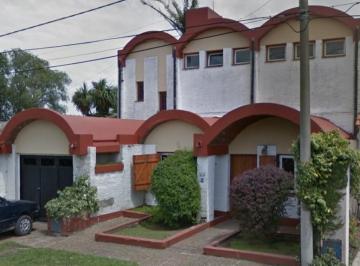 Casa de 5 ambientes, Miramar · Casa