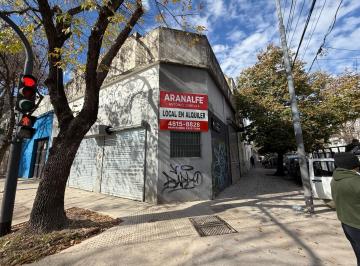 Local comercial · 94m² · Local en Alquiler en Honduras Esquina Lavalleja - Sin Expensas