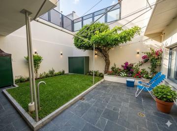 Casa · 110m² · 3 Ambientes · 1 Cochera · Casa Lote Propio 8.66 X 18 Garage 5.6 X 3. Fondo Libre 7 X