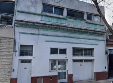 Terreno · 200m² · Lote 8,66 X 23. U. S. a. m Apto 5 Pisos + 2 Retiros. 900 m²