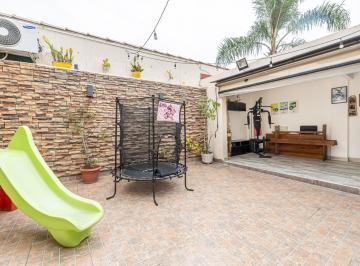 PH · 71m² · 3 Ambientes · PH 3 Amb C/quincho en Villa Pueyrredon