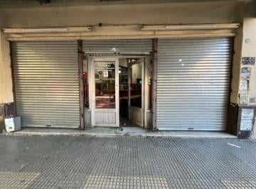 Local comercial · 85m² · Local - Opcion Fondo de Comercio - Av Segurola 11