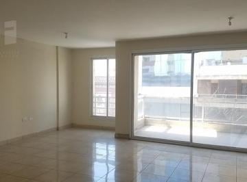 Oficina comercial · 120m² · 1 Ambiente · Piso de Oficinas en Venta de 120 m² en Zona Plaza Colón