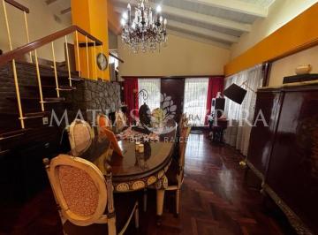 Casa · 190m² · 4 Ambientes · 1 Cochera · Casa 4 Ambientes. | Almafuerte 2300