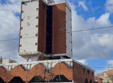Edificio · 3357m² · 70 Ambientes · 32 Cocheras · Edificio en Venta Para Reconvertir en Vivienda o Readaptar Su Uso