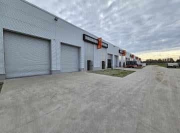 Depósito · 235m² · 3 Cocheras · Depósitos 235 m² Alquiler o Venta Spegazzini Ezeiza
