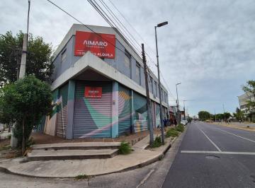Local comercial · 140m² · Alquiler Local Comercial Sobre Av25 de Mayo, a 500 m de Av Gral Paz