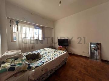 Departamento · 55m² · 3 Ambientes · Alquiler Departamento 3 Ambientes en Flores con Expensas Bajas