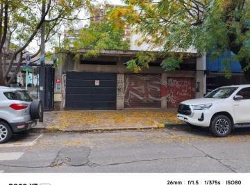 Local comercial · 90m² · Alquiler Local Comercial Sobre Lote de 271 m² a Refaccionar, en Caseros