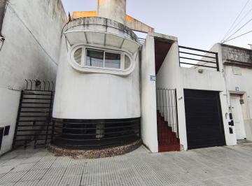 Casa · 200m² · 6 Ambientes · 3 Cocheras · Casa en Mataderos