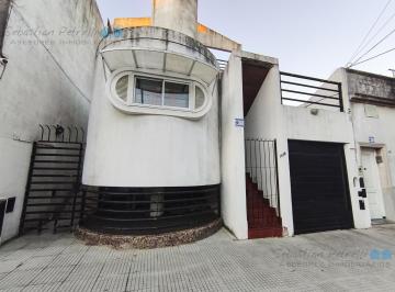 Casa · 200m² · 6 Ambientes · 3 Cocheras · Casa en Mataderos