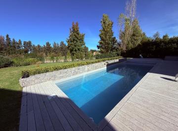 Casa · 375m² · 7 Ambientes · 4 Cocheras · Casa en Venta en El Golf, Nordelta