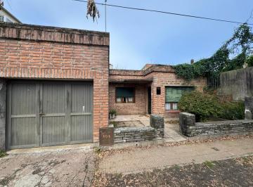 Casa · 120m² · 3 Ambientes · 2 Cocheras · Amplia Casa en Calle 30 (11 Y13)