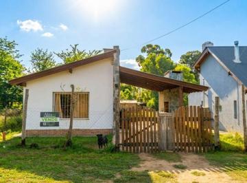 Casa de 3 ambientes, Los Reartes · Casa Amplia y Luminosa en Venta de 2 Dorm., Servicios y Escritura Perfecta!