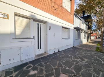 Departamento · 2 Dormitorios · PH Al Frente 3 Amb. (Planta Baja) - 14 de Julio y San Lorenzo