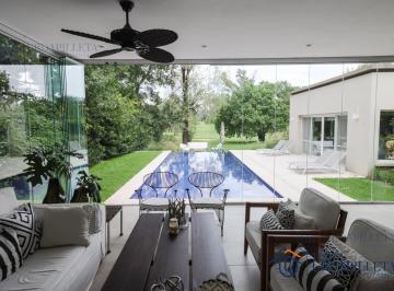 Casa · 565m² · 8 Ambientes · 2 Cocheras · Impecable Casa en Olivos Golf Club Sobre La Cancha de Golf