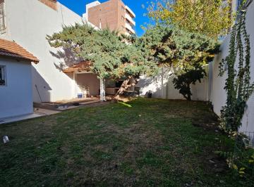 Casa · 290m² · 7 Ambientes · 1 Cochera · Venta Casa 3 Dorm. Centro Este Neuquen Capital