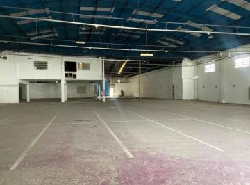 Edificio · 722m² · 20 Cocheras · Alquiler Local Comercial en Paso del Rey - 3050 m² Cubiertos