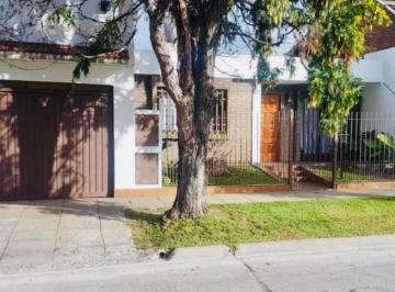 PH · 70m² · 4 Ambientes · 1 Cochera · Venta PH 4 Amb - Castelar Norte