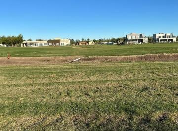 Terreno · 1060m² · Haras del Sur III Venta Lote a La Laguna y Golf Permuta Financiacion