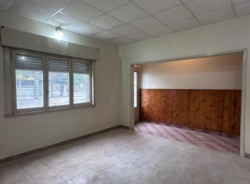 Casa · 115m² · 3 Ambientes · 1 Cochera · Venta Casa 3 Ambientes con Patio y Cochera en San Justo