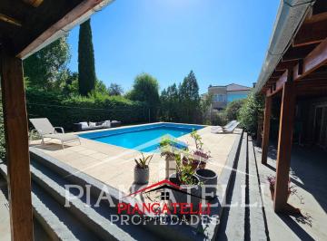 Casa · 258m² · 5 Ambientes · 4 Cocheras · Venta de Casa 5 Ambientes en Santa Ana Moreno