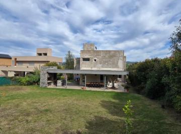 Casa · 300m² · 5 Ambientes · 2 Cocheras · Oportunidad Venta Casa 3 Dorm. en Country "La Cuesta"